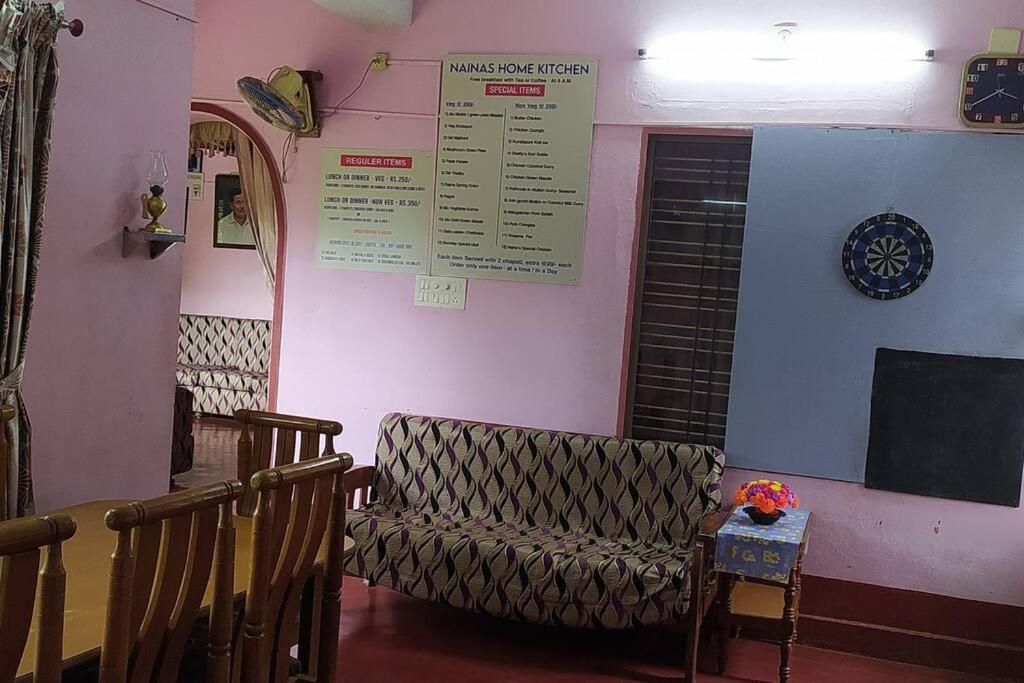 Runnin Airport - Homestay Gurpur Exterior photo