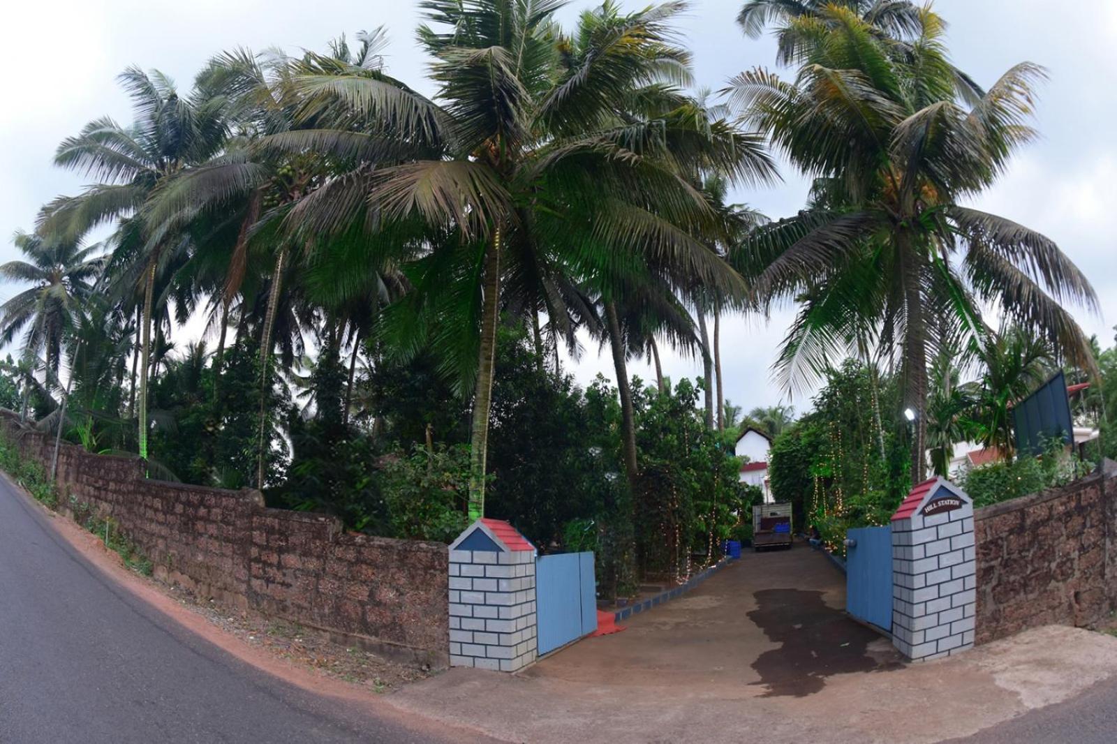 Runnin Airport - Homestay Gurpur Exterior photo